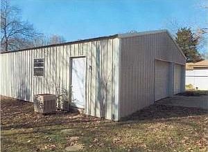 5th image of 4305 Tacoma Blvd