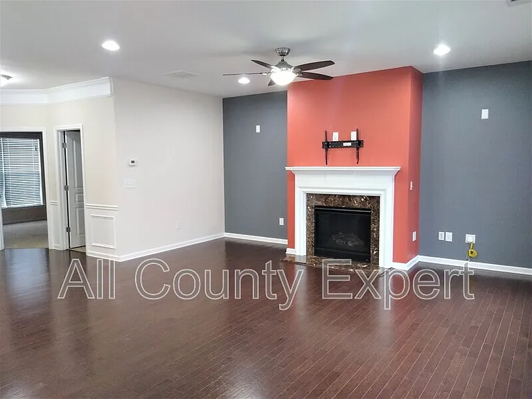 635 Glenish Ct — Photo 19