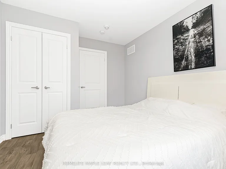104 Delphi Ln — Photo 30