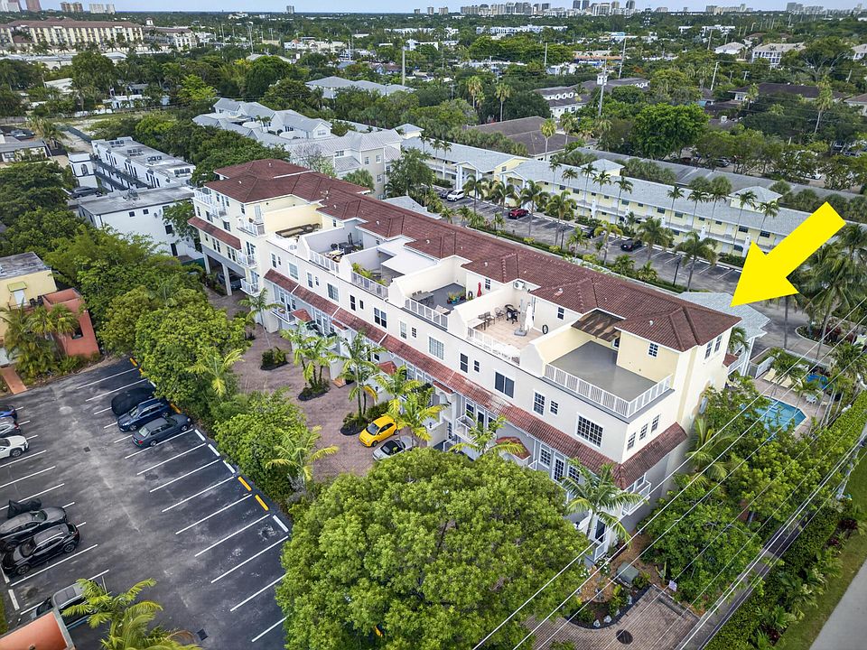 1st image of 2700 NE 8th Avenue
