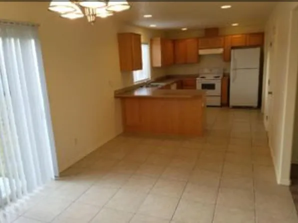 470 S Laguna Dr, Moses Lake, WA 98837