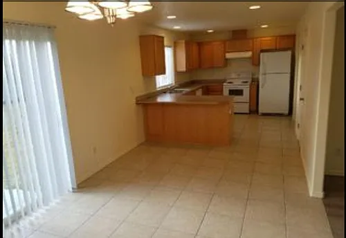 470 S Laguna Dr Photo 1