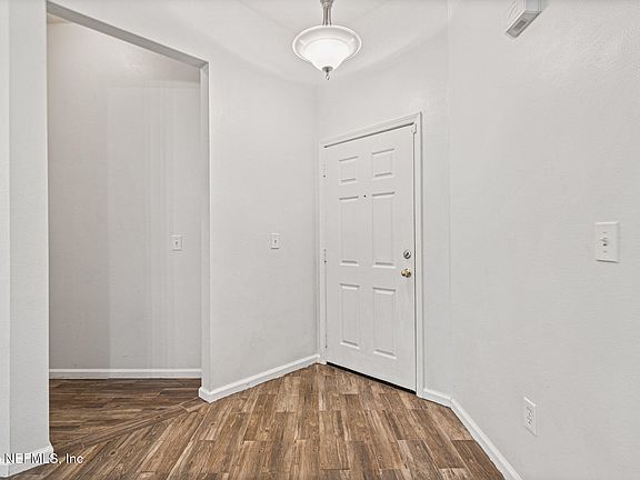 4th image of 7053 SNOWY CANYON Drive #103
