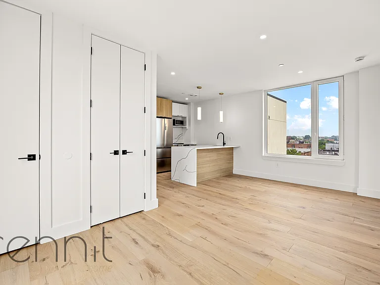 2402 Cortelyou Rd #622 — Photo 2