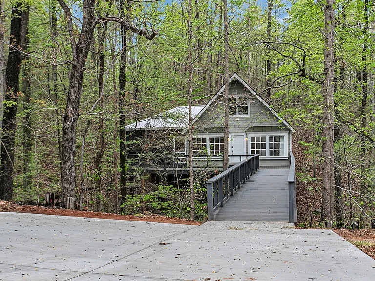 110 Pine Ridge Dr — Photo 65