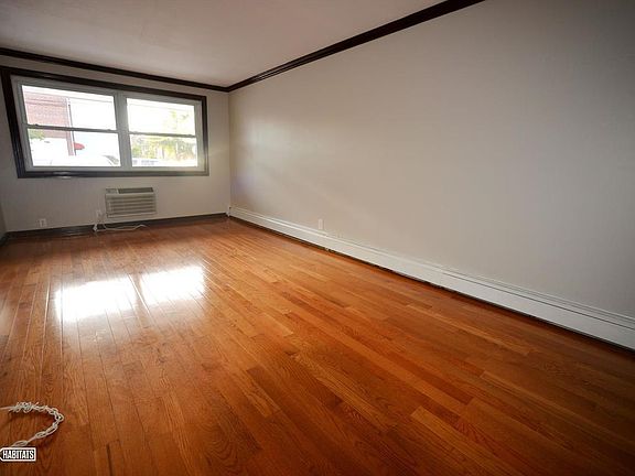 2nd image of 2501 45th St #1