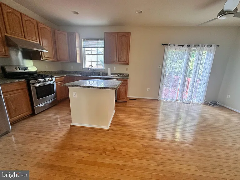 18641 Autumn Mist Dr — Photo 4