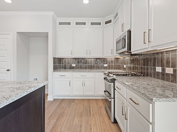 6th image of this home