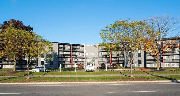1421 Brookdale Ave #1B — Photo 1