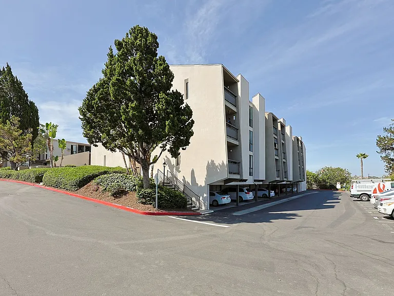 6930 Hyde Park Dr #202 — Photo 37