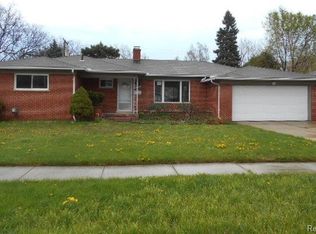 27900 Santa Ana Dr, Warren, MI