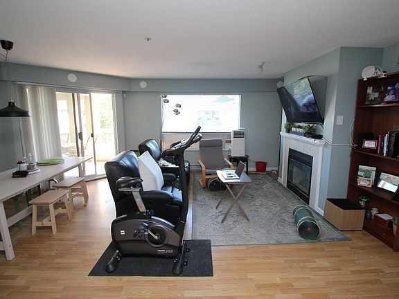 4th image of 20120 56th Ave #310
