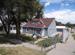 611 Warren Ave, Gillette, WY 82716