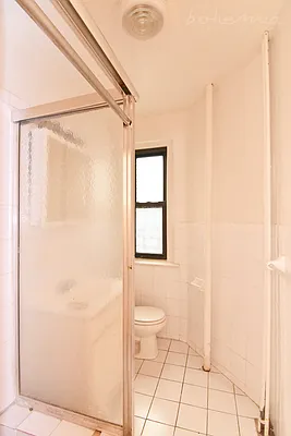 Rented by Bohemia Realty Group | media 19