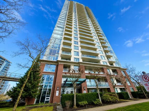 9888 Cameron St #909, Burnaby, BC V3J 0A4