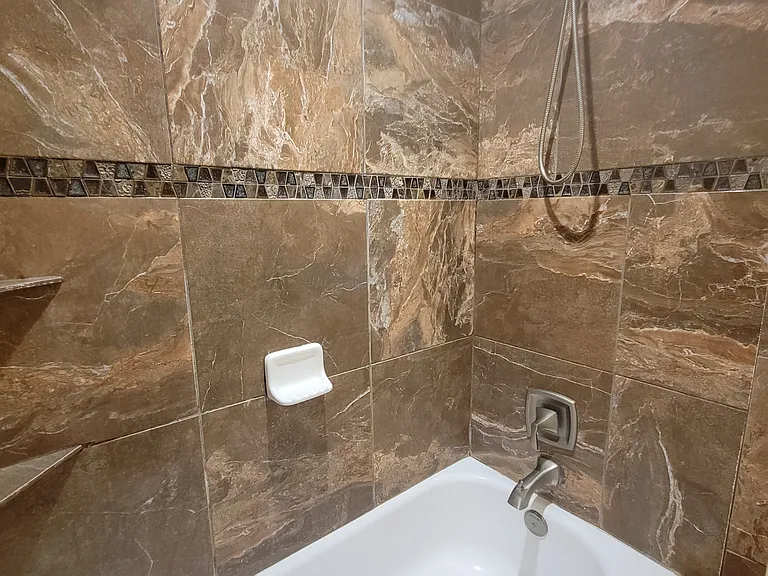 Bathtub