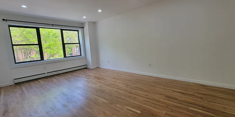 Rented by Compass | media 2