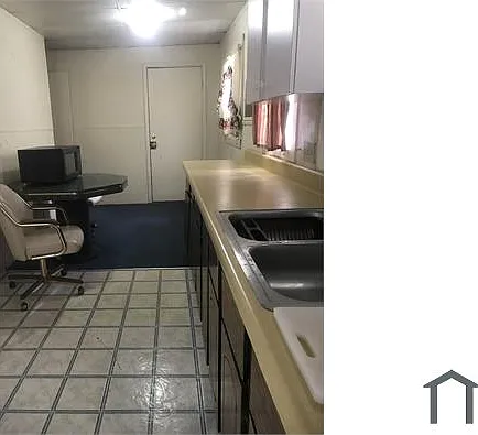 223 Avenue A NE — Photo 2