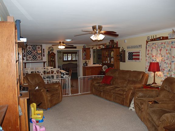 4th image of 21042 Cool Springs Dr
