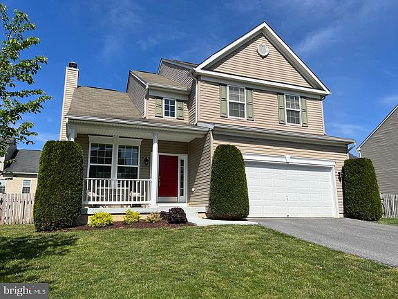 2nd image of 111 Tuscany Trl