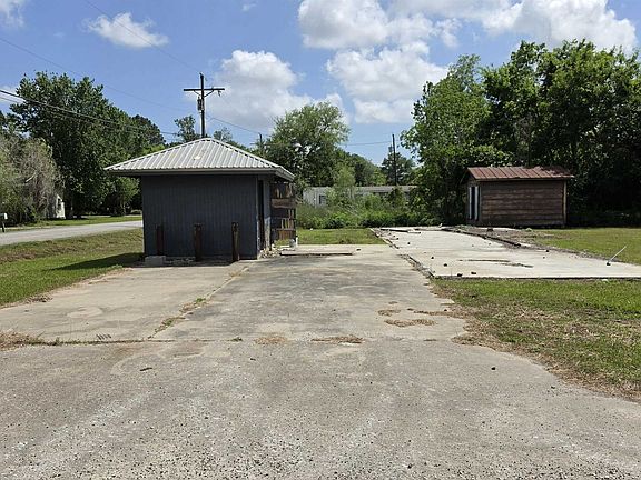 3rd image of 3538 10th St