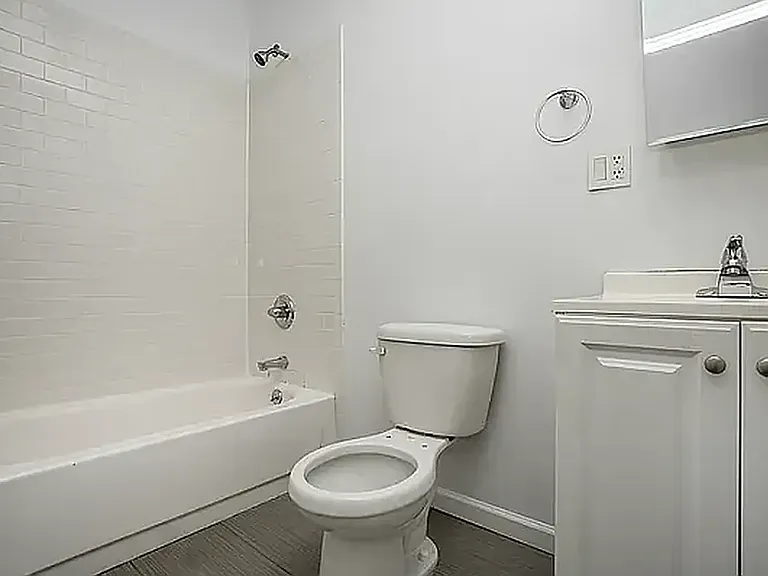 148 Patchen Ave #2L — Photo 6