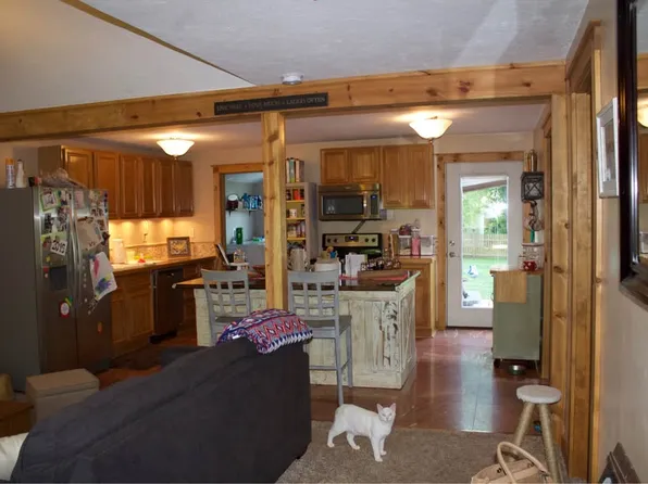 6150 Goeble St, Stilwell, KS 66085