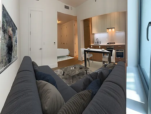 Rented by Chase Global M Realty LLC | media 14