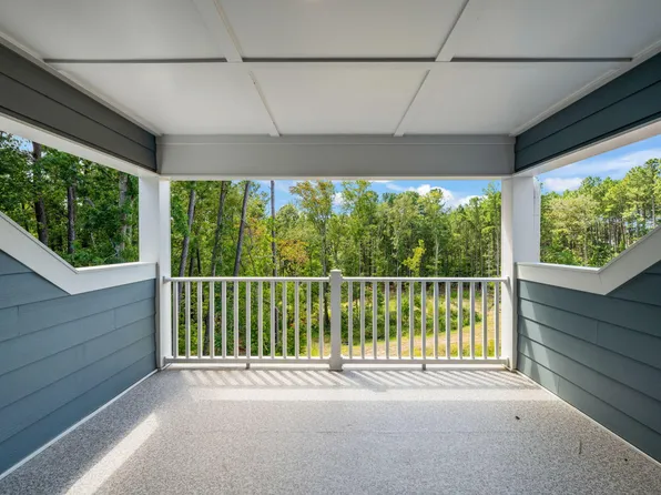 530 Plumleaf Ln, Durham, NC 27703