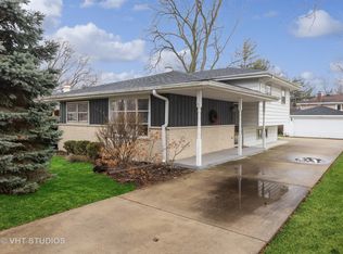 5806 Virginia Ave, Clarendon Hills, IL