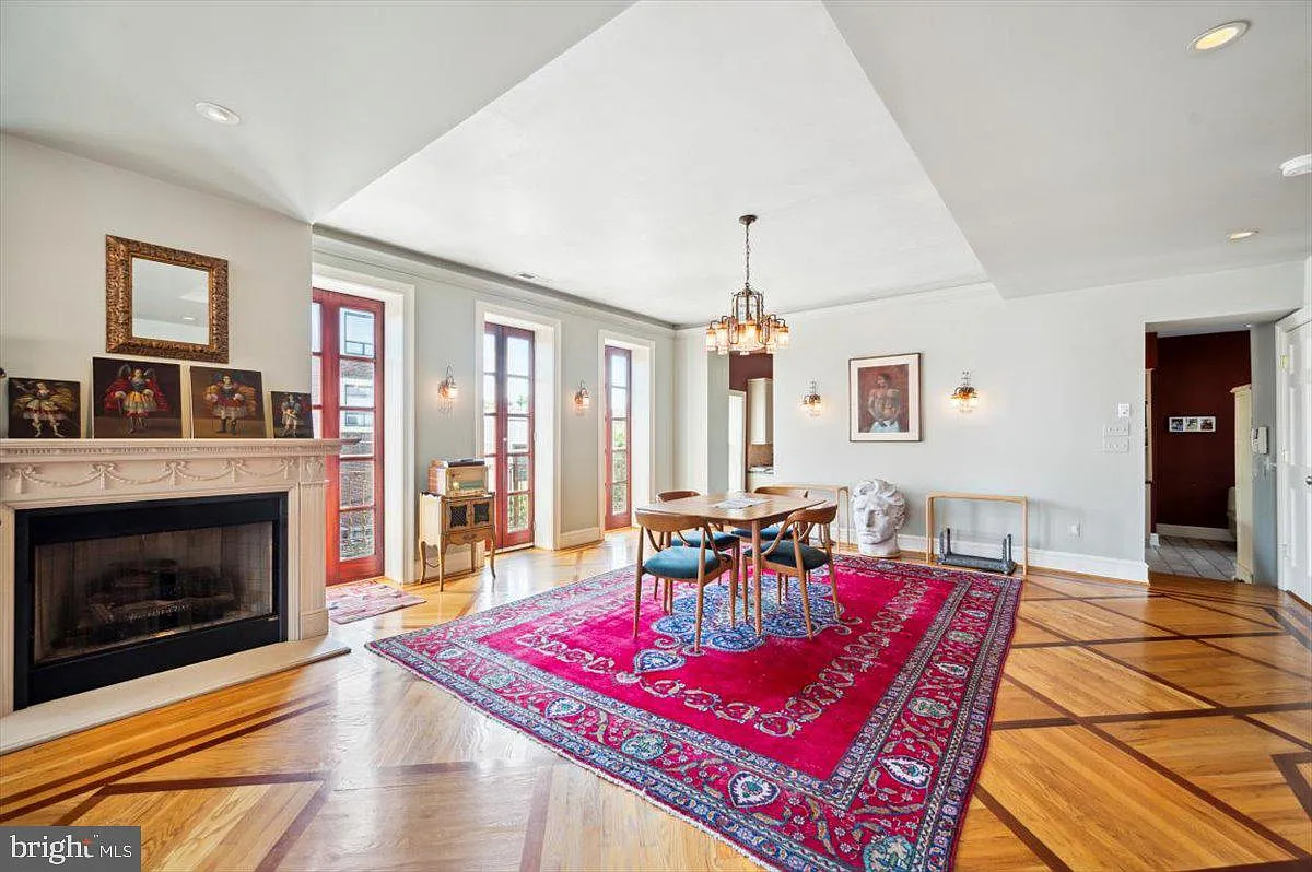 Building Photo - 624 S 6th St #26