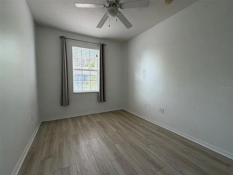 4530 Amberly Oaks Ct — Photo 30