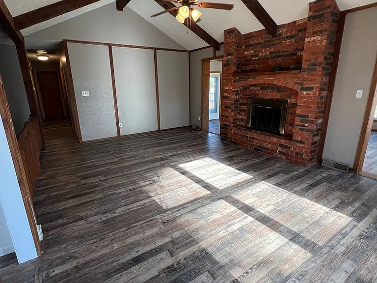 5518 S Roanoke Ave — Photo 5