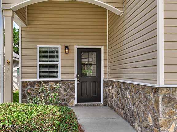 4th image of 226 Claudia Drive