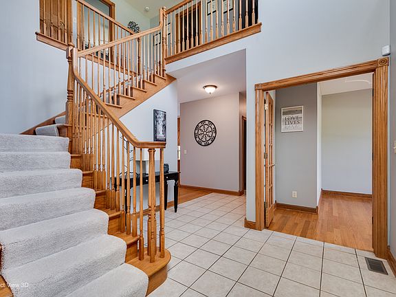 3rd image of 12395 Woodview St