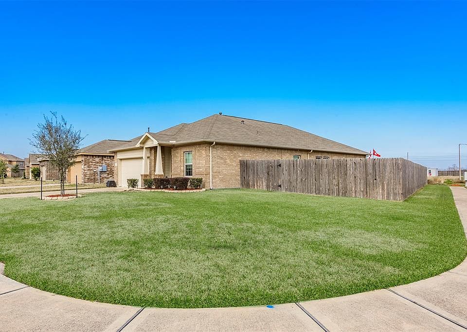 1st image of 2202 Moonstone Ct