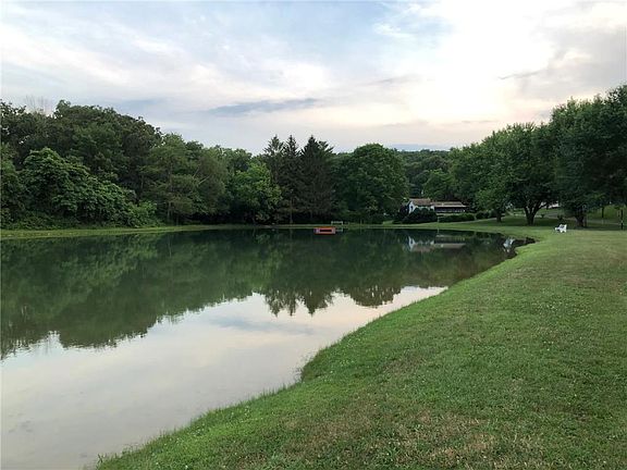 3rd image of 435 Duke Ln