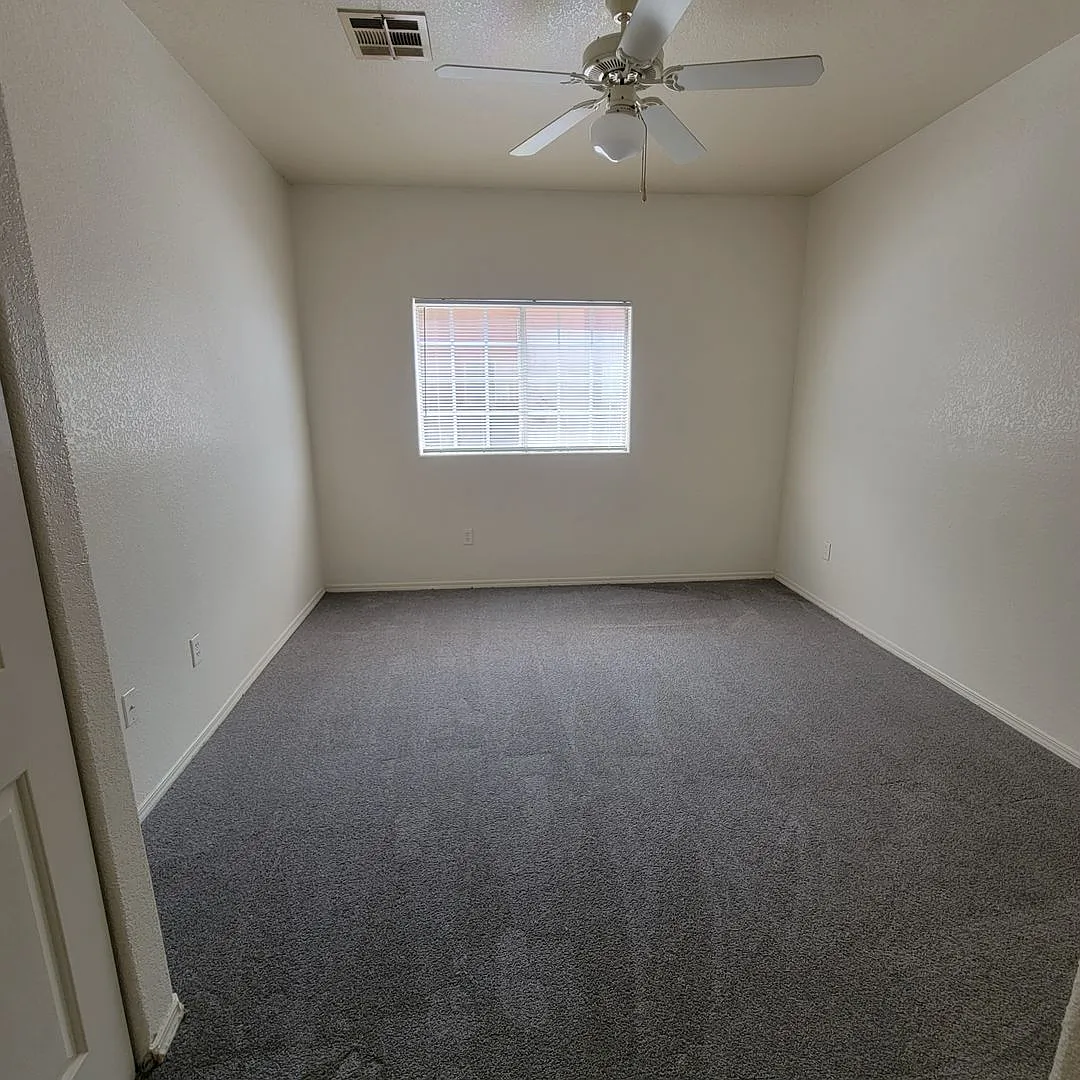4730 E Craig Rd #1110 — Photo 3