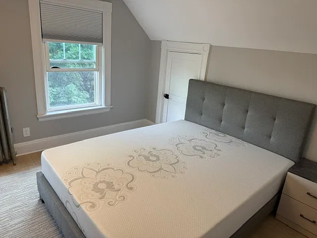 4 bed, 9999 sqft, $6,000 — Photo 3
