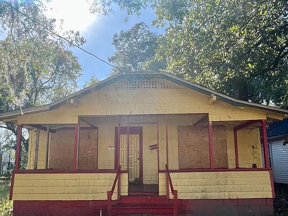 2nd image of 318 W 22ND Street