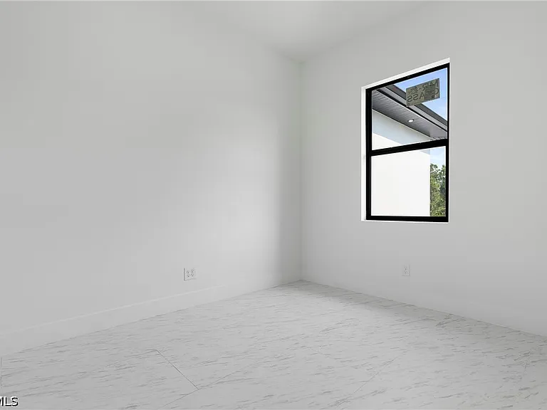 3175 Sunshine Blvd — Photo 11