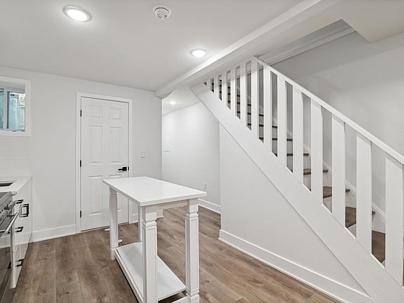 2nd image of 36 Park St #1