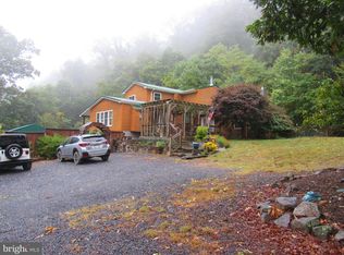 979 Lost River Ridge Cir, Wardensville, WV 26851