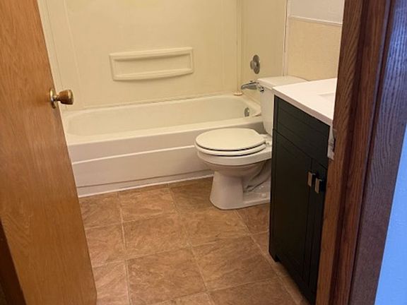 5th image of 704 Imperial Dr #704208