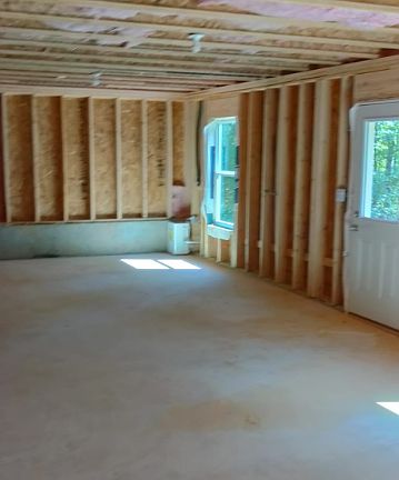 4th image of 215 Oak Leaf Rd