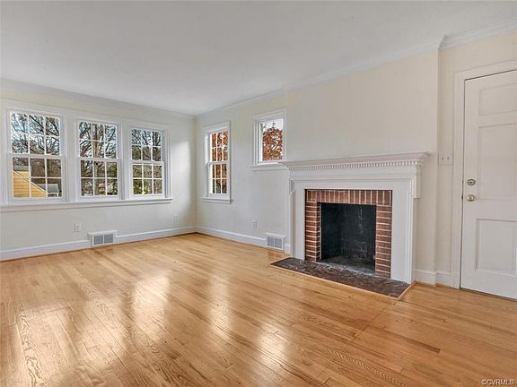 3rd image of 2820 Clearfield St