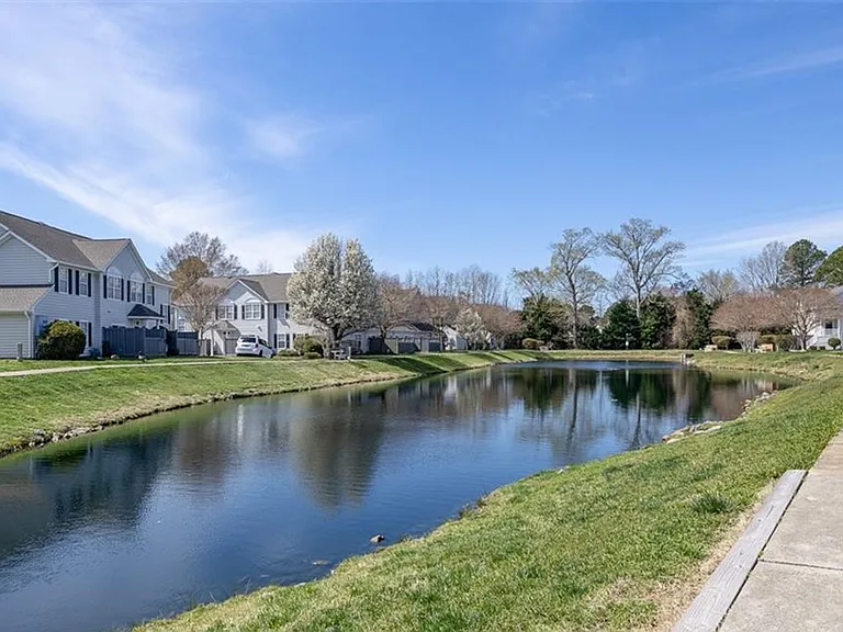 2110 Portofino Ct — Photo 18