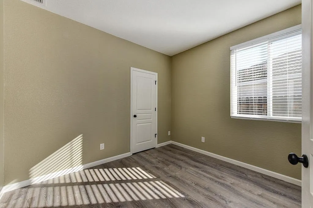 3 bed, 1232 sqft, $2,800 — Photo 4