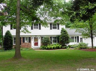 31 Ross Brook Dr, Rochester, NY 14625