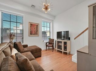 1015 Grand St APT 5D, Hoboken, NJ 07030